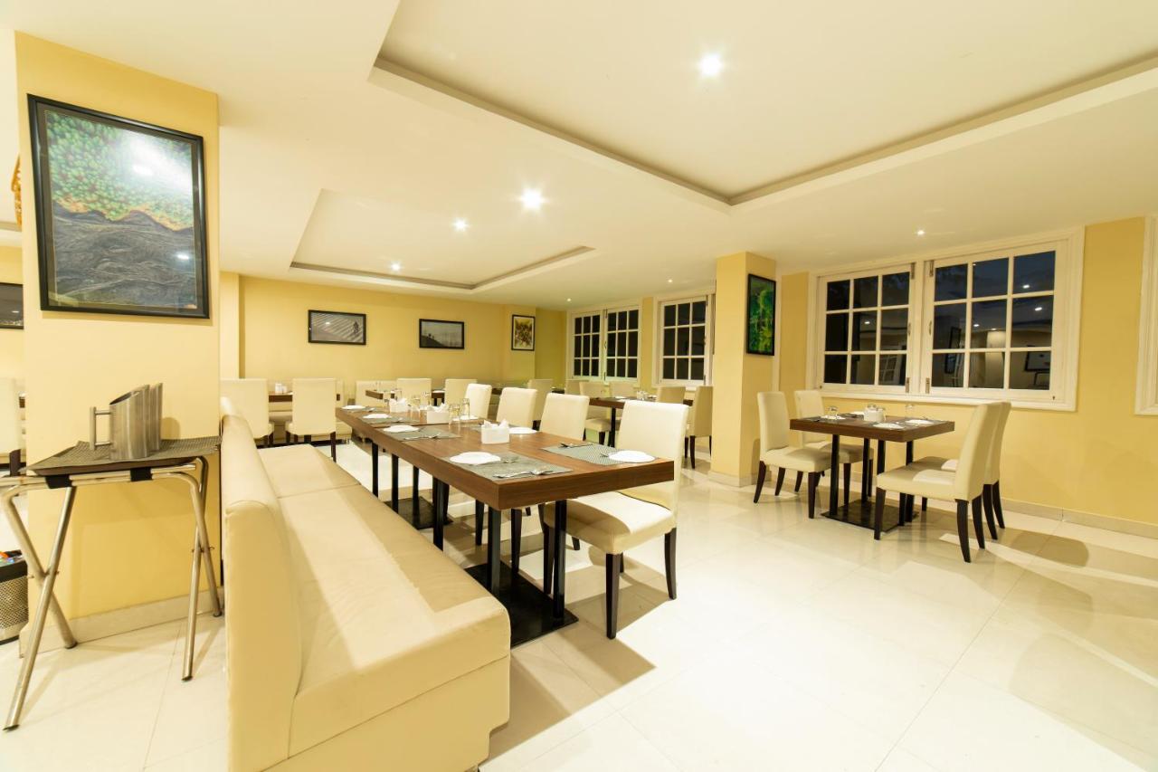 גנגטוק Cygnett Inn La Maison מראה חיצוני תמונה